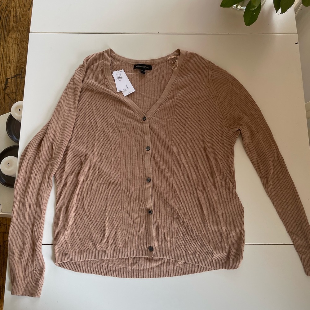 Banana Republic light sweater with buttons